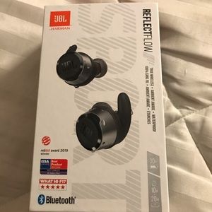 JBL wireless Bluetooth earbuds Reflect flow